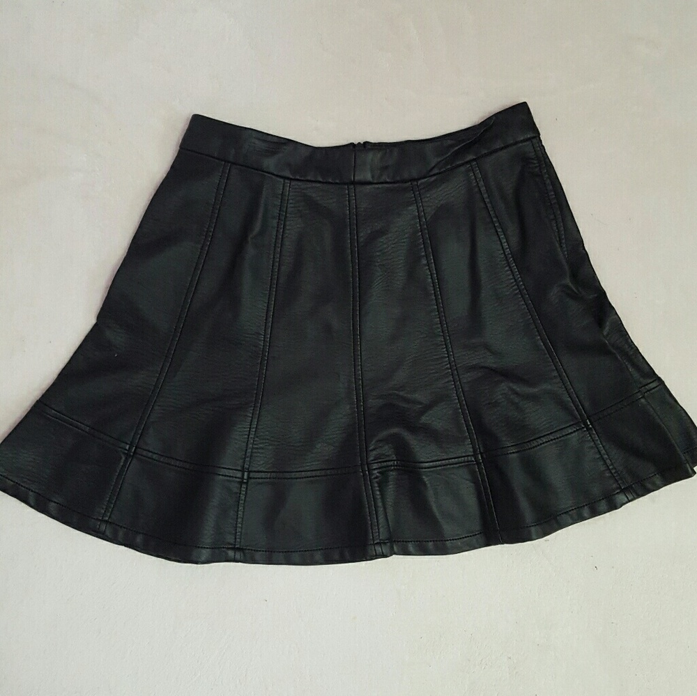 Leather skirt